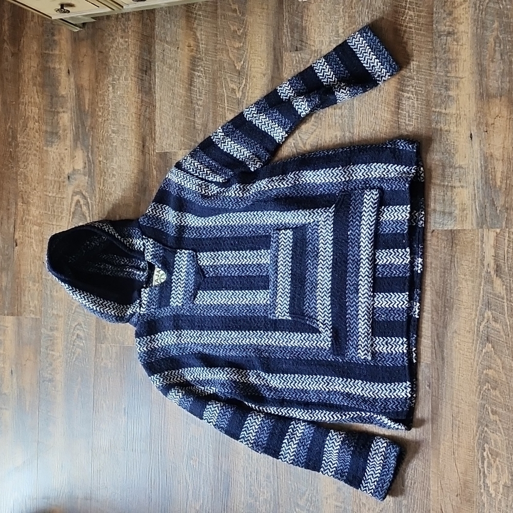 Baja hoodie, drugrug, and Mexican blanket style hoodie. Size XL